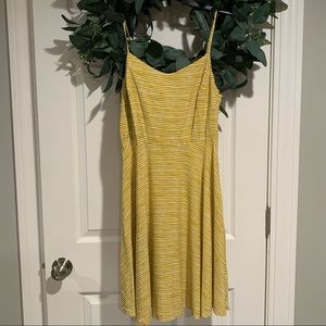 NWOT- Sz M OLD NAVY A-LINE STRIPED MUSTARD AND WHITE SUN DRESS